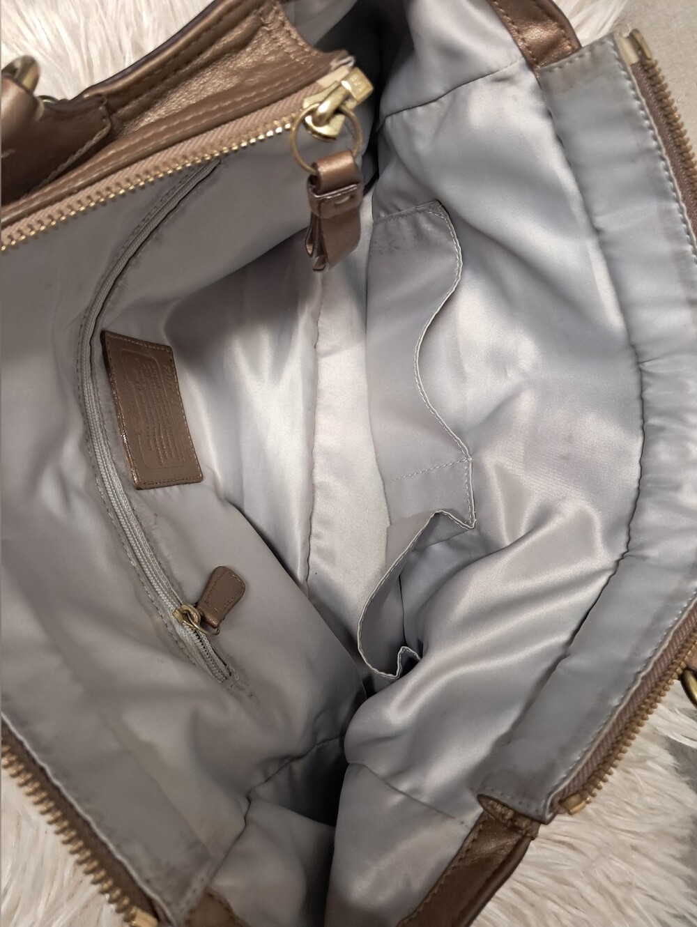 Vintage Y2K Coach Gallery Embossed Leather Tote Bag F20742 Metallic Like New - Picture 4 of 12